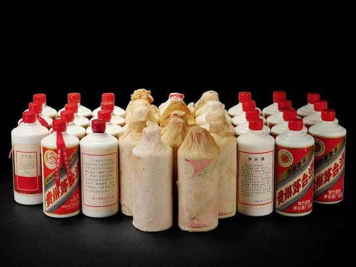 雨山日照岚山回收酒价格哪里回收(附近上门回收茅台酒）?